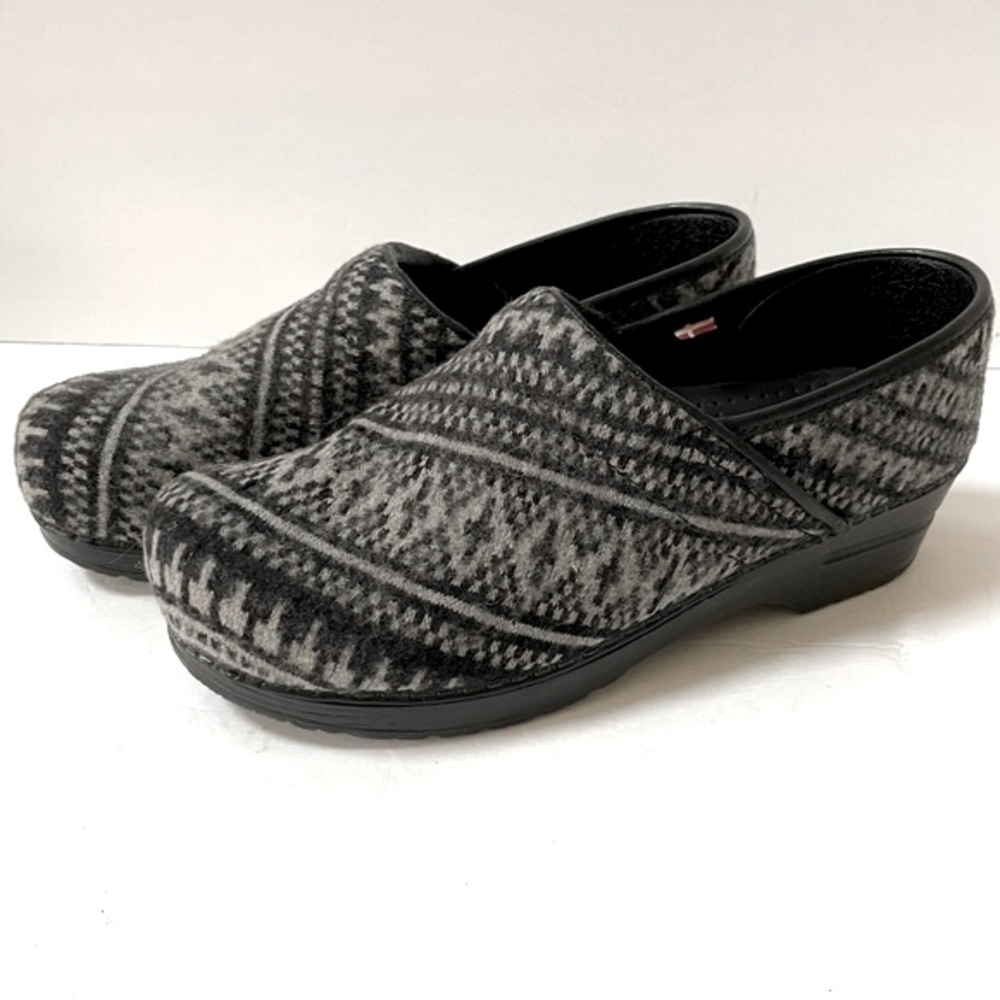 Sanita Women’s Wool Gray Fair Isle Clogs Size EU 41/US 10